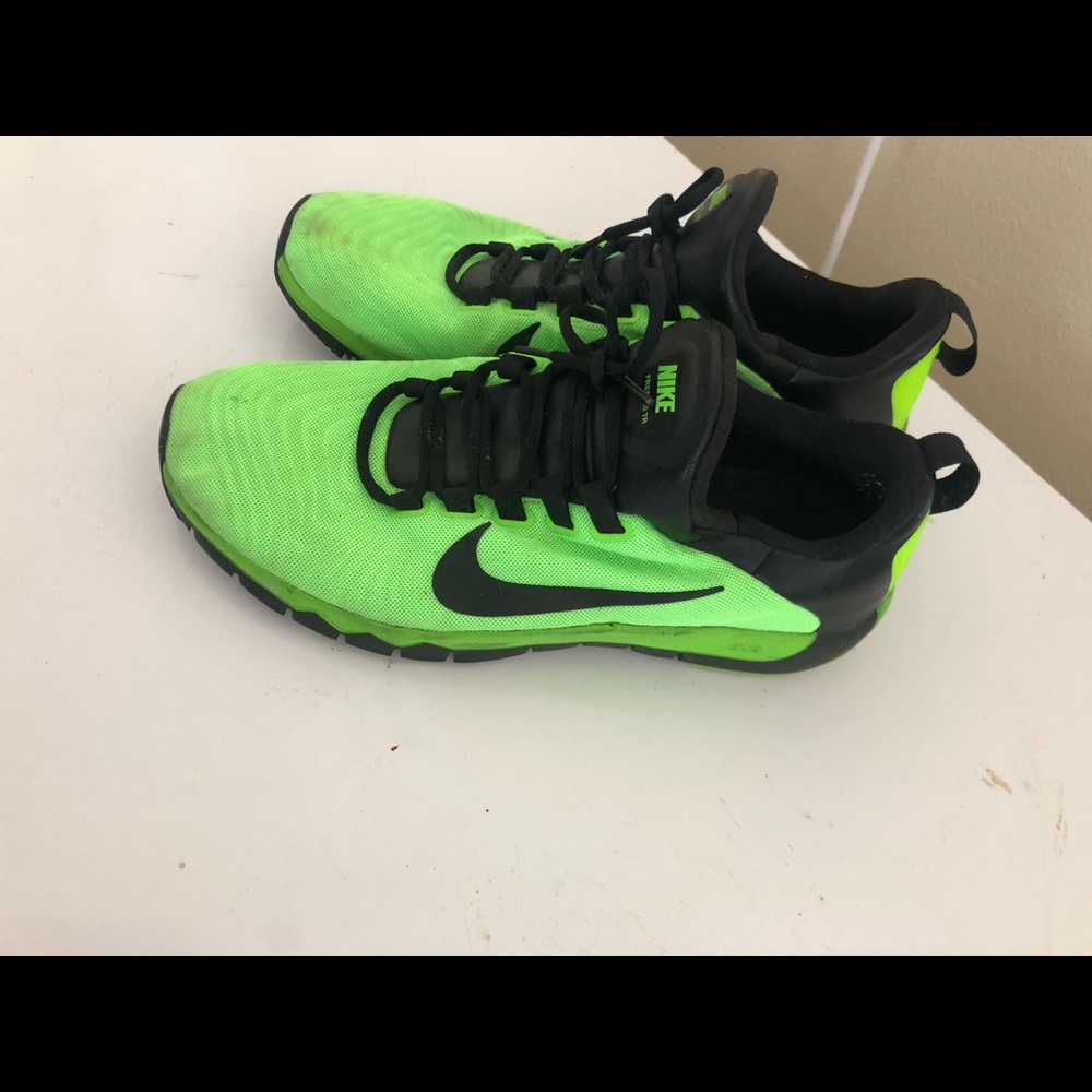 NIKES